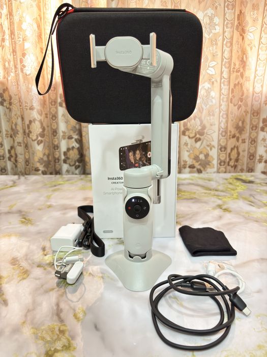 Insta 360 Flow Creator Kit + допы Стедикам Стабилизатор Экшн Камера