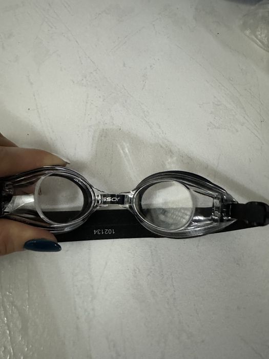 Очки плавательные