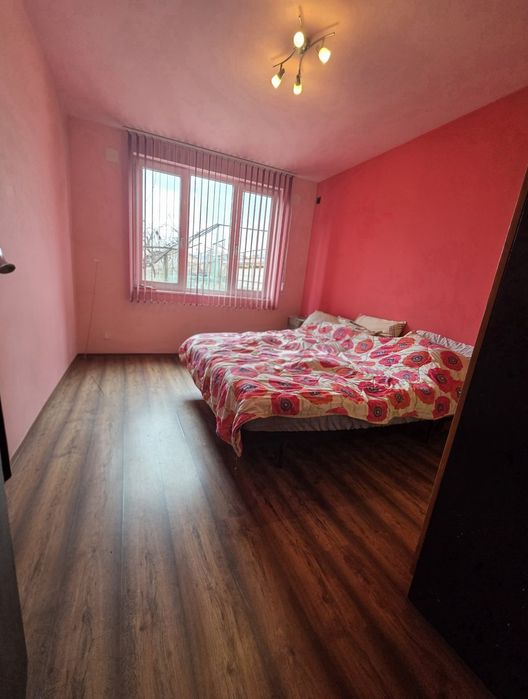 Етаж от къща гр.Кюстендил кв.Бузлуджа