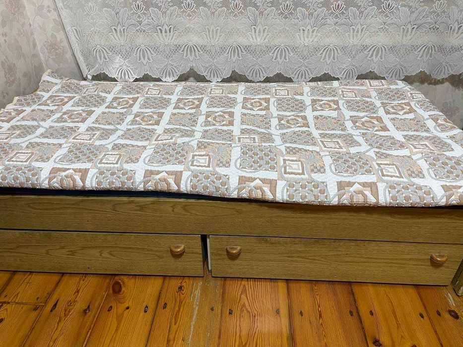 Продается немецкая подростковая мебель (комплект)