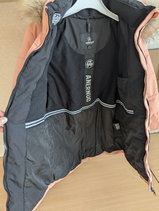 Зимняя куртка на девочку