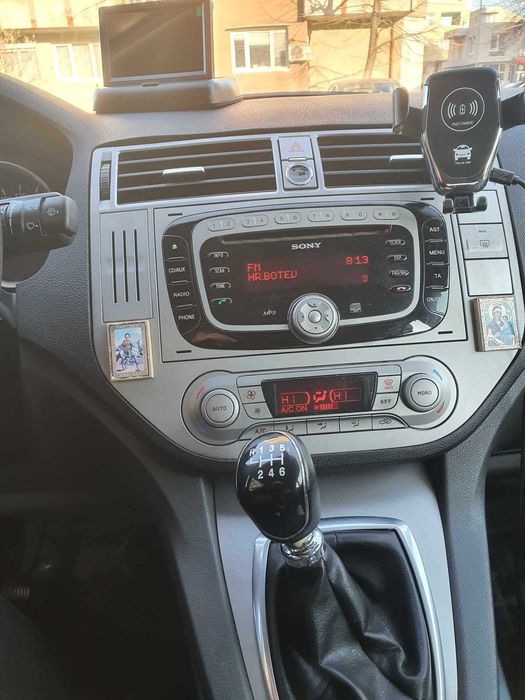 FORD KUGA 2010 год