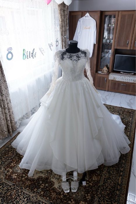 Vand rochie de mireasa stil printesa