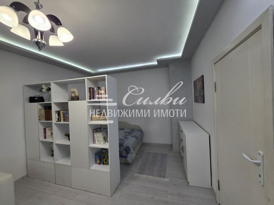 Двустаен апартамент - кв.Добружански