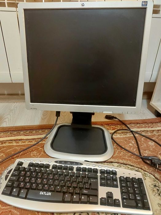 Компютър LG+монитор HP+клавиатура+мишка+Windows 7