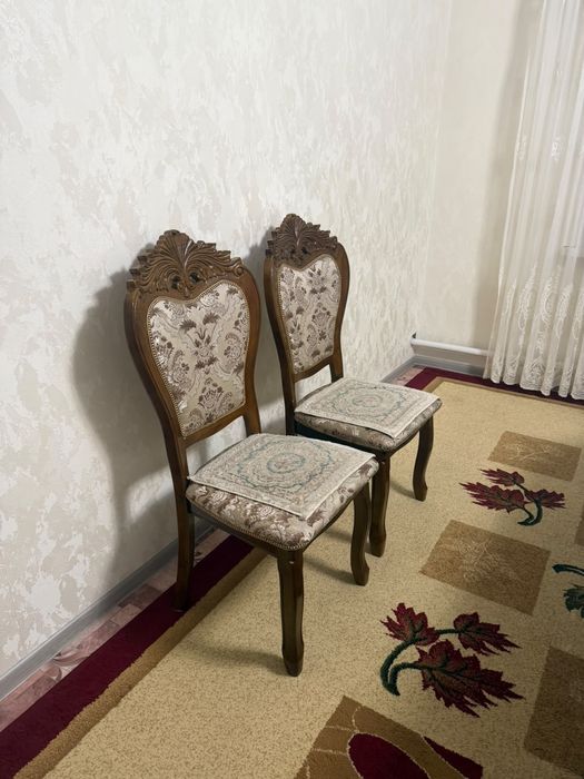Продам Диван Стол стулья