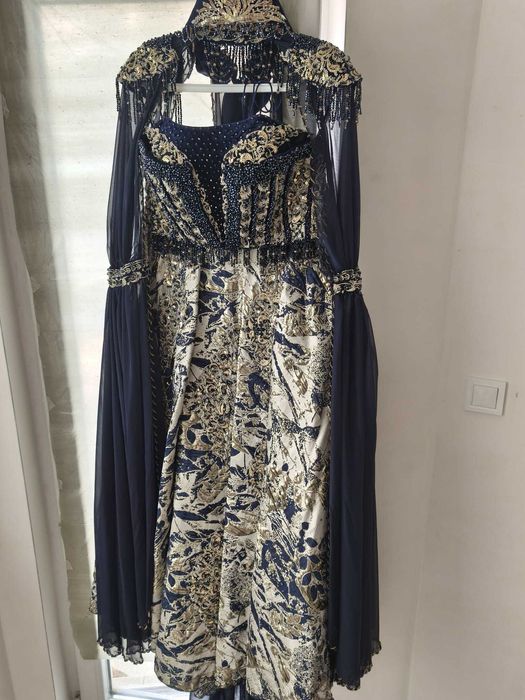 Рокля за специални поводи