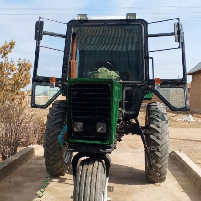 МТЗ 80 трактори сотилади