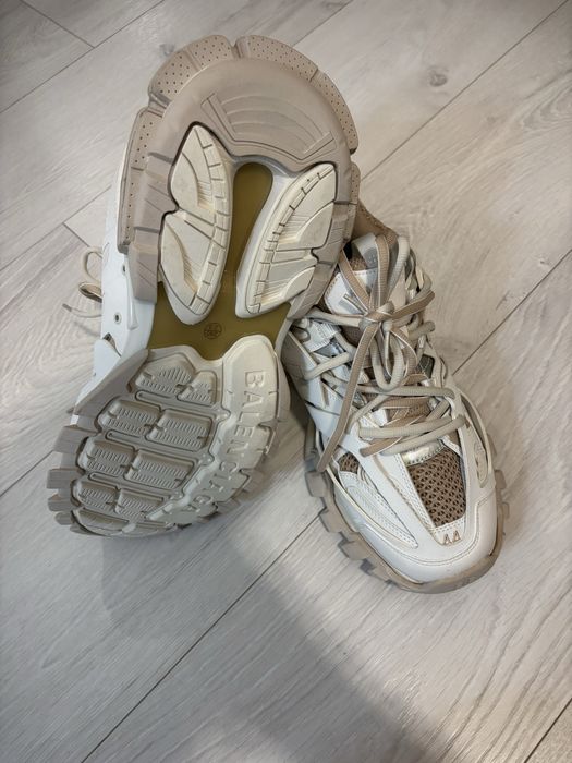 Balenciaga track alb cu bej