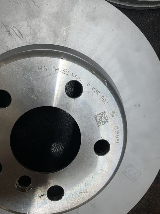 Чисто нови оригинални дискове за BMW G20 G22 G01 G02 G29