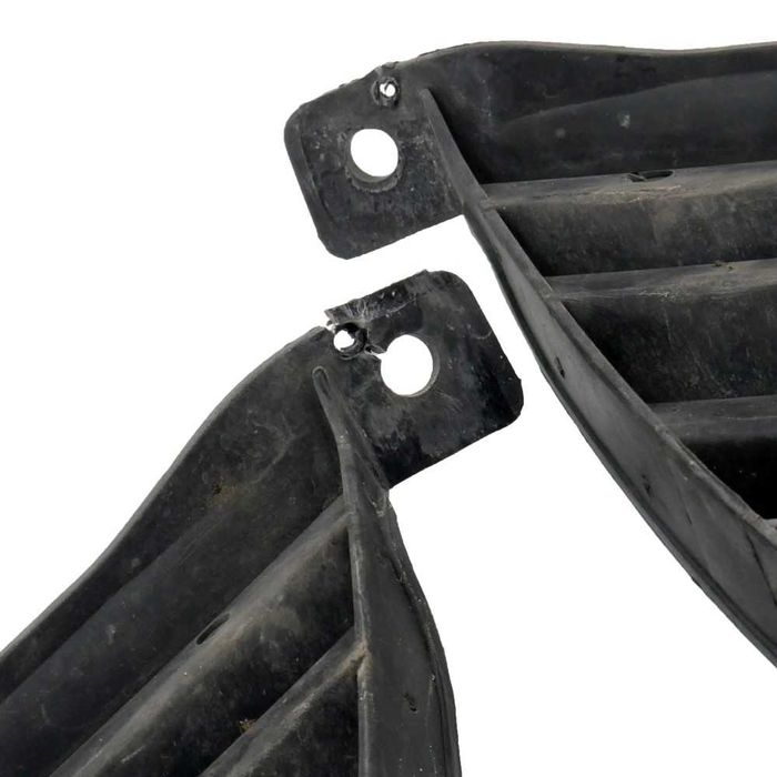 Решетка Nissan Almera Tino (V10)  ID: 157905