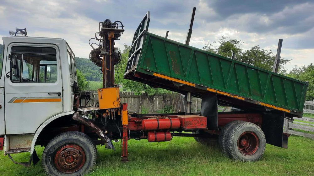 Camion Roman basculabil forestier