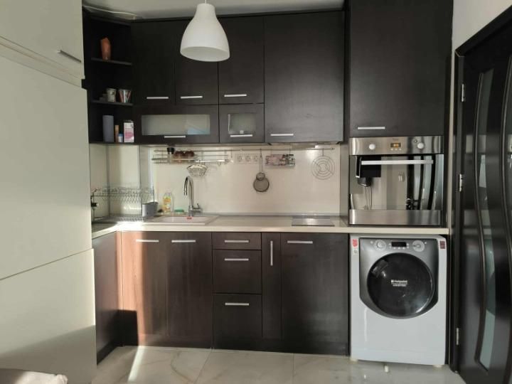 Дава се под наем Двустаен апартамент в Пловдив, Кючук Париж - 52 кв.м за 408 € - Снимка #2