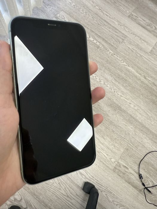 iPhone 11- 64 ГБ