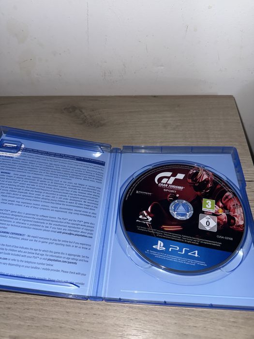 Vand assassins creed IV Black Flag + gran turisimo 6. Vand urgent!