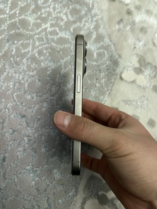 Apple 15 pro…………