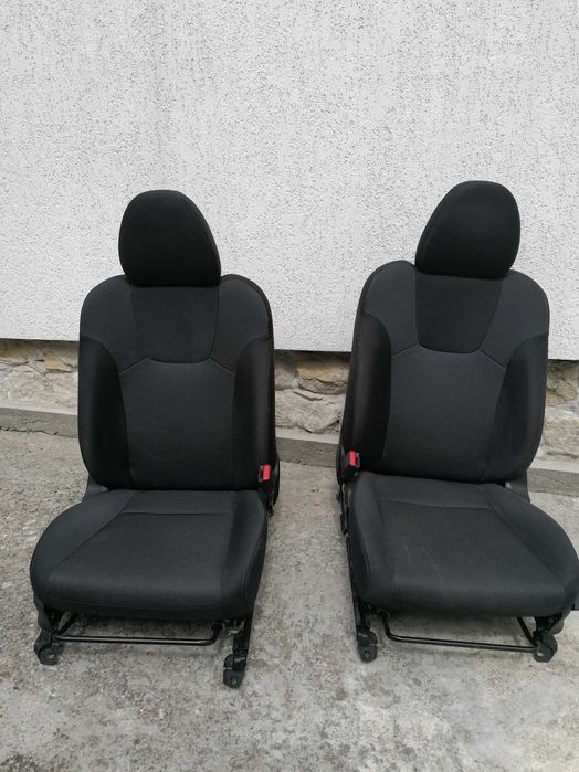 Седалки за Subaru Impreza