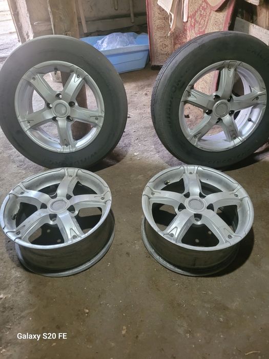 Диски на Таёта камри 20.25