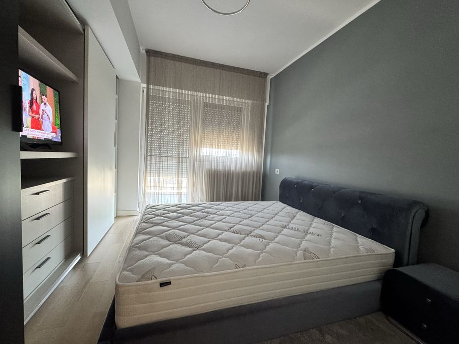 Inchiriez apartament