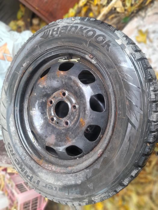 Продам колесо R16