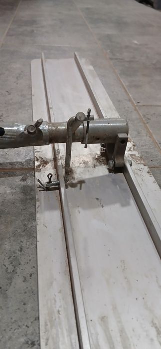 Lama nivelat beton. Masalta