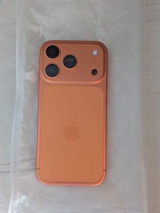 Iphone 17 pro продаю