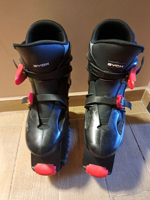 Обувки канго джъмп