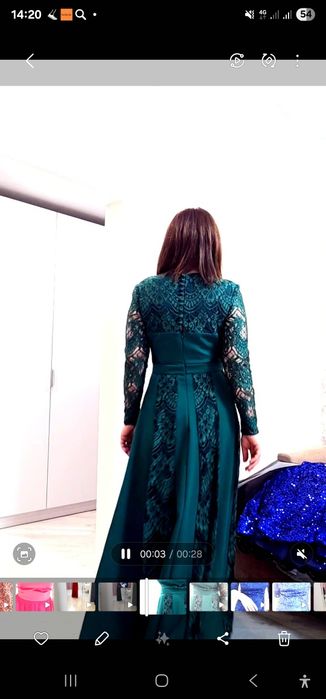 Продам платья! Б/у одеты по 1 разу.