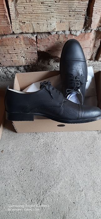 Обувки половинки 43 номер