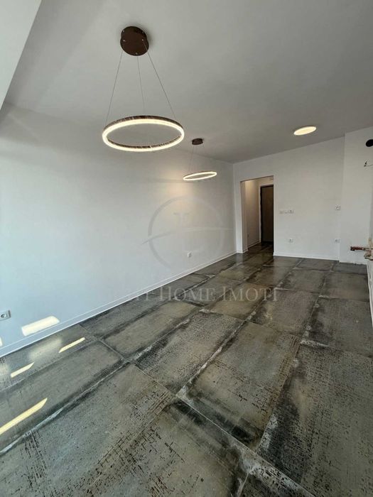 Продава се Едностаен апартамент в Пловдив, Гагарин - 40 кв.м за 1658 €/кв.м - Снимка #1