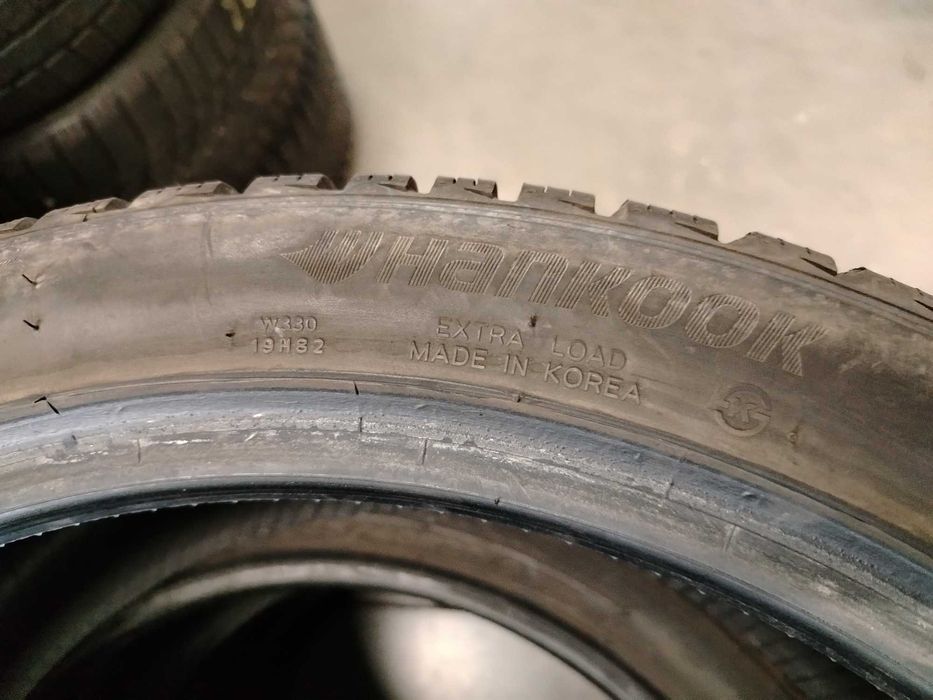 4бр.зимни гуми 245/40/20 Hankook