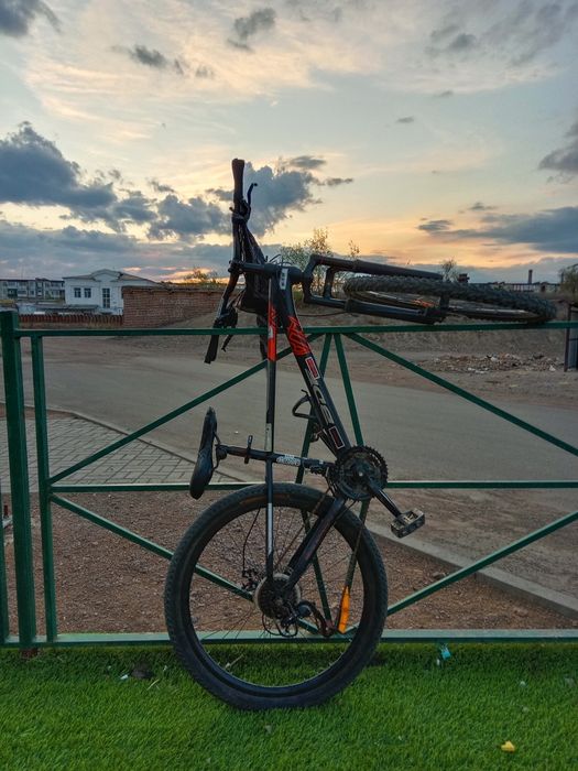 Продам велик срочно