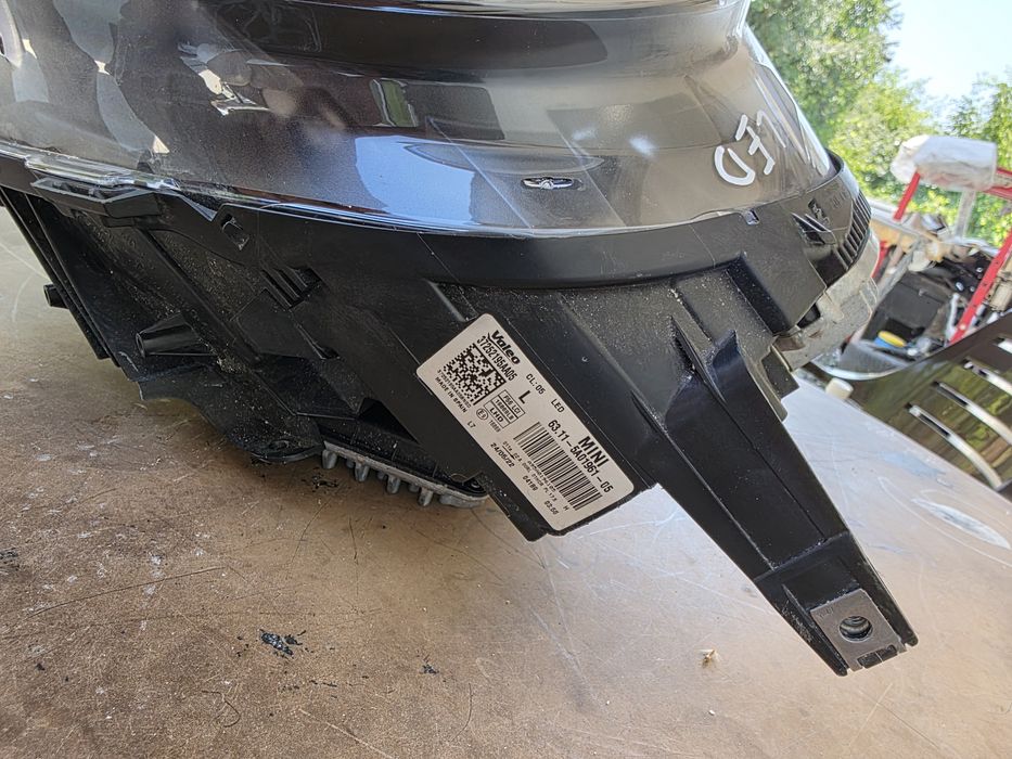 Mini Cooper F55 F56 LCI 2022 ляв фар