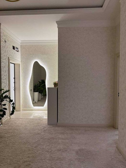 V4973 ПРОДАЕТСЯ 2/10/10 НОВОСТРОЙКА  Юнусабад-4 Бывший ресторан Манзур