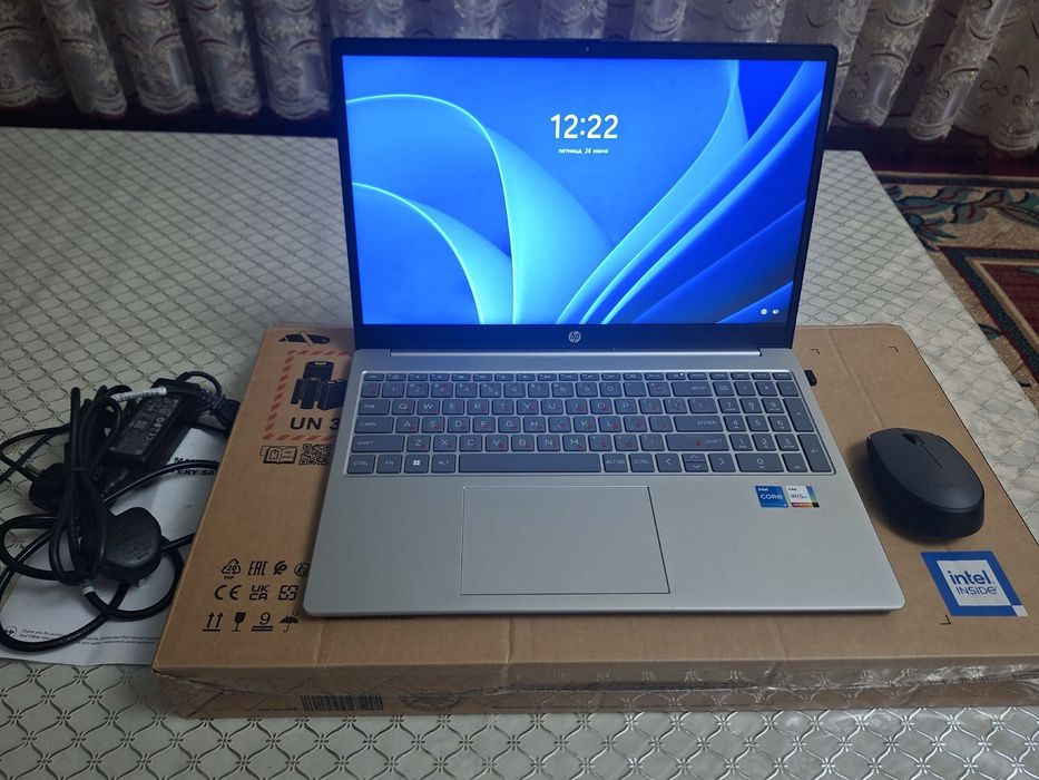 Noutbuk sotiladi HP laptop 15-f. Narxidan o’tib beramiz. Kelishiladi