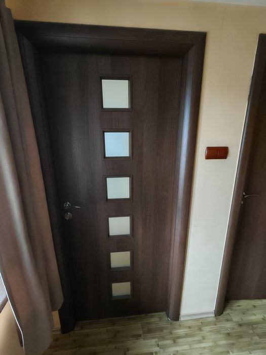 Usa uși casa interior în stare perfectă