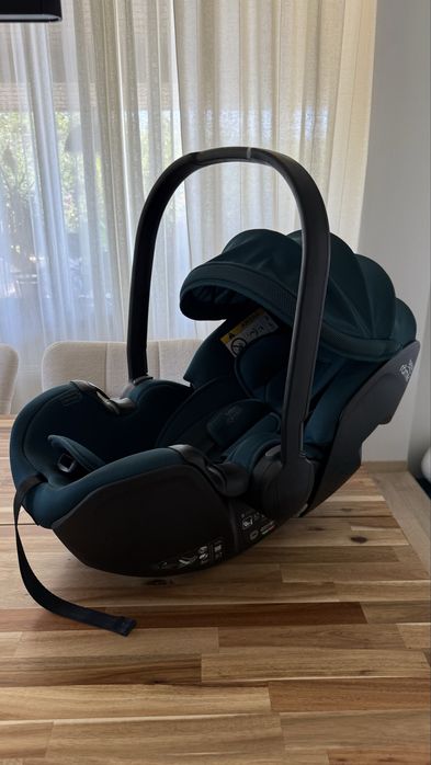 Britax Römer BABY-SAFE 5Z2 + FLEX BASE 5Z – stare impecabilă