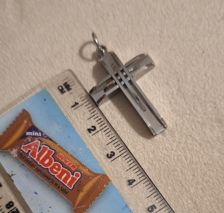 Кръст от медицинска стомана