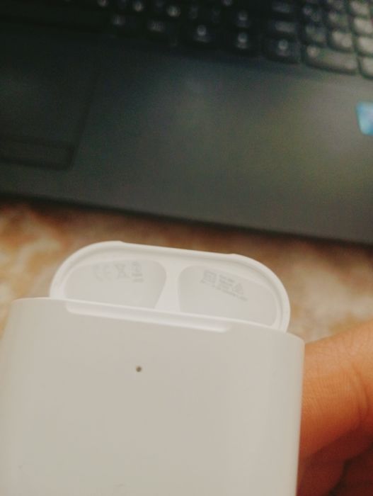 Продам airpods 2 покаления.