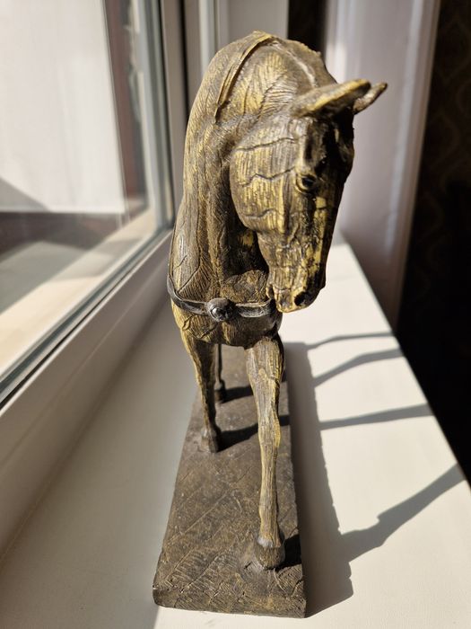 Статуэтка лошади