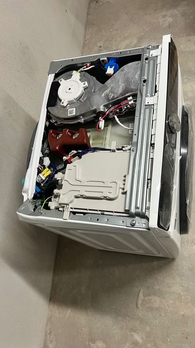 Пералня със сушилня Samsung WD90DG6G94BKU4 *ДЕФЕКТ