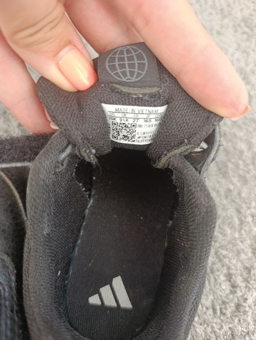 Adidas băieți mărimea 27