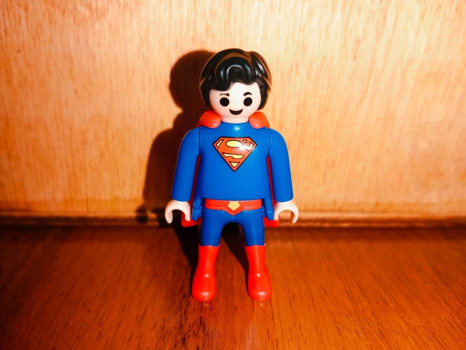 Киндер фигурки DC, Marvel