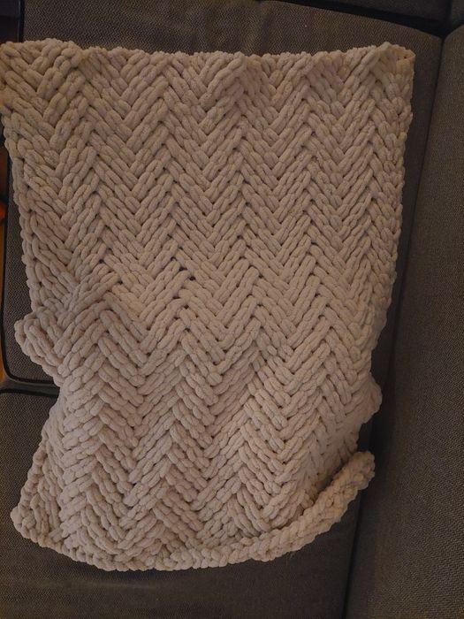 Ръчно плетено одеяло Alize puffy