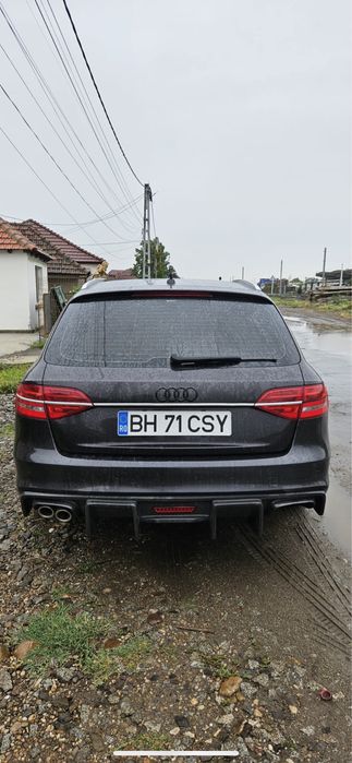 vănd audi a4 b8  2.0 tdi CAGA  143 cai  manual