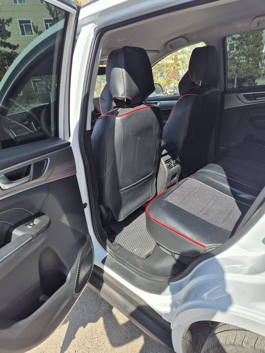 Автомашина Хавал М6