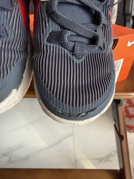 Детские кроссовки