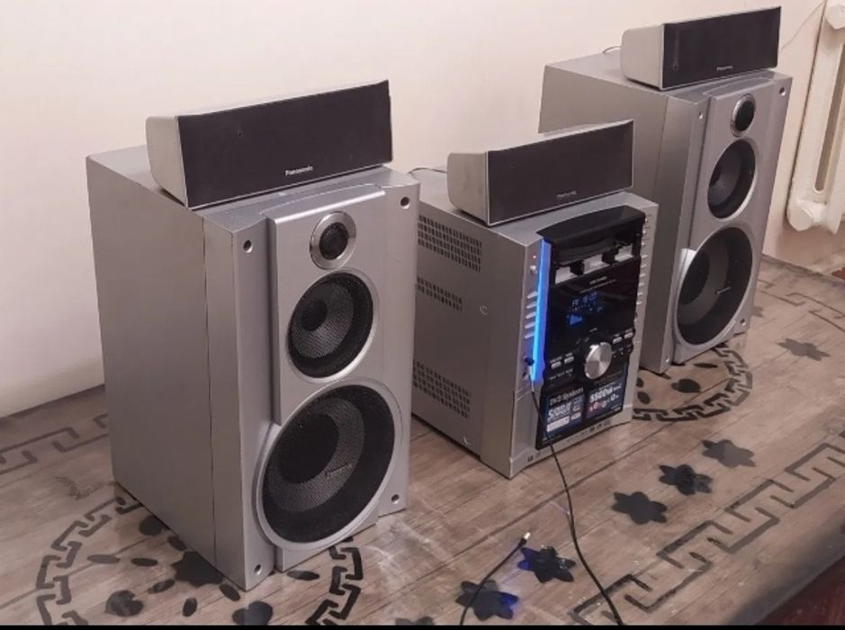 Продам Музыкальный центр