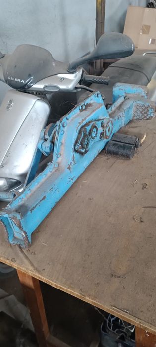 Cric 50 t, 2 buc, 400euro per buc