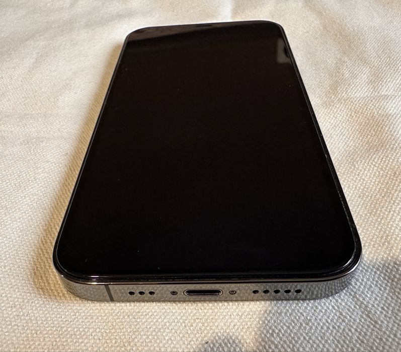 Iphone 12 pro 256 GB  като нов